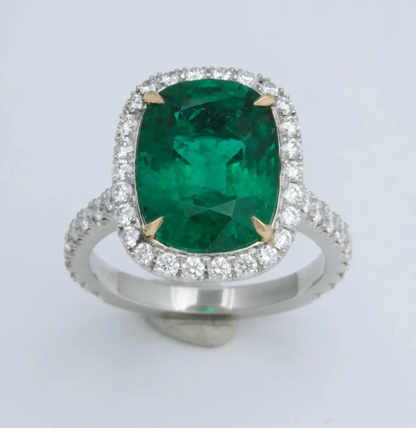 5 Carat Green Emerald Cushion Cut Diamond Halo Ring GIA Certified No Oil - Image 2