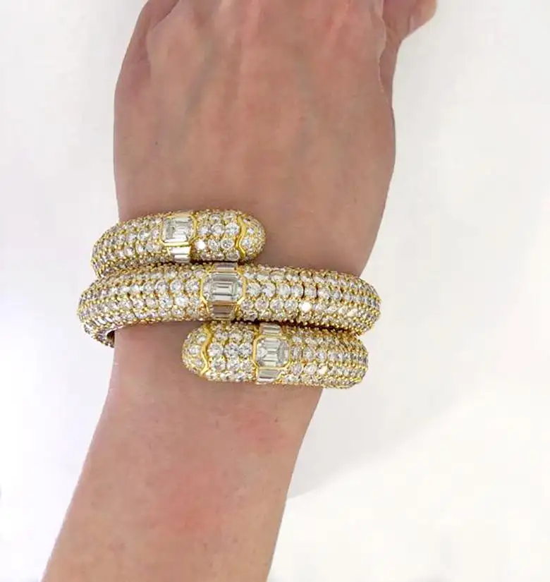Bulgari Diamond Flexible Bracelet - Image 5