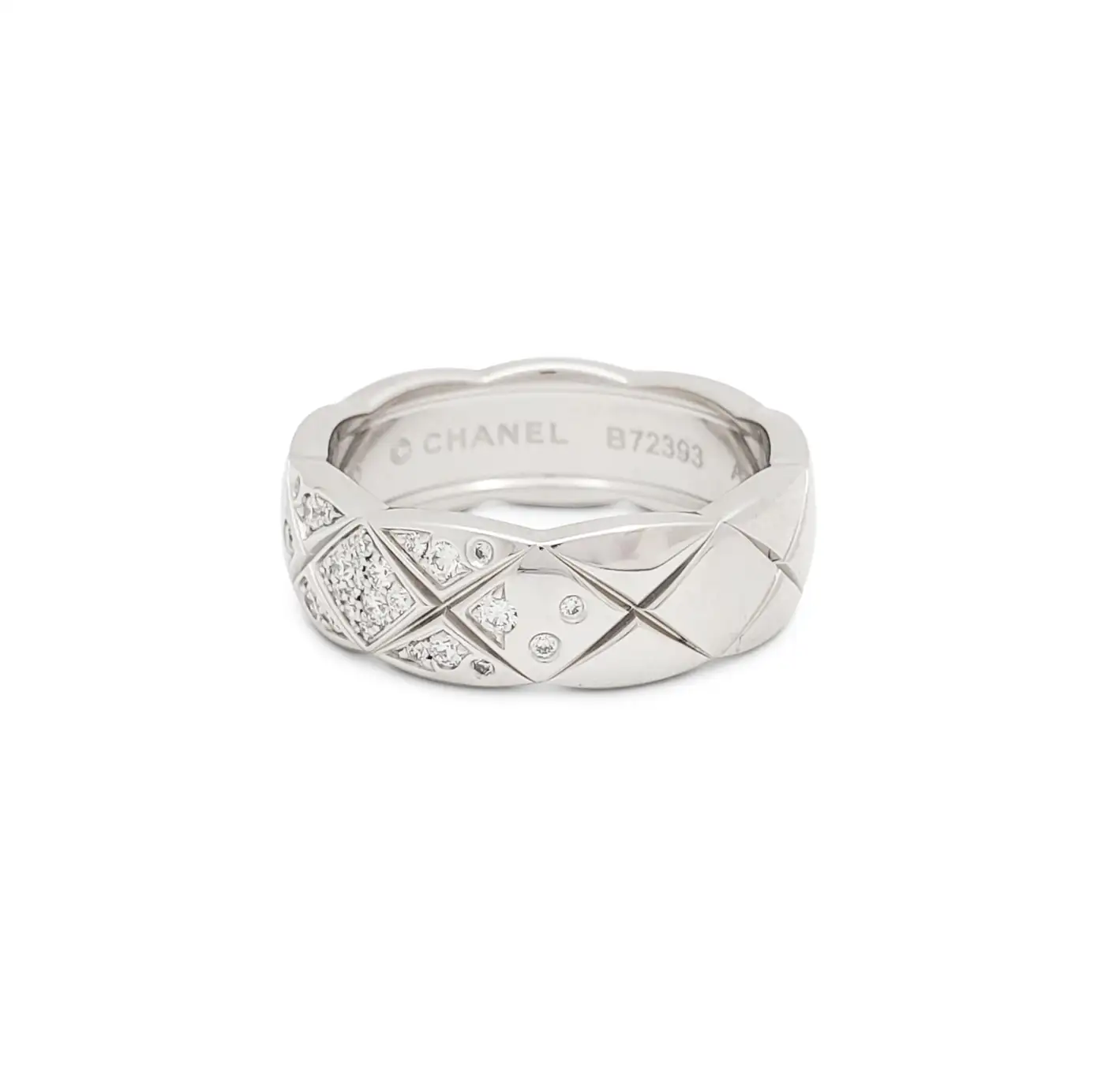 Chanel Coco Crush White Gold Diamond Ring, Small Model - Image 2