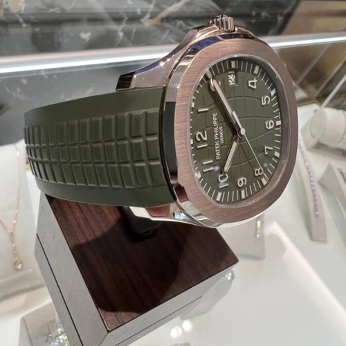 Patek Philippe Aquanaut 5168G-010 | Authentic Quality - Image 3