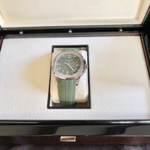 Patek Philippe Aquanaut 5168G-010 white gold green dial | Authentic Quality