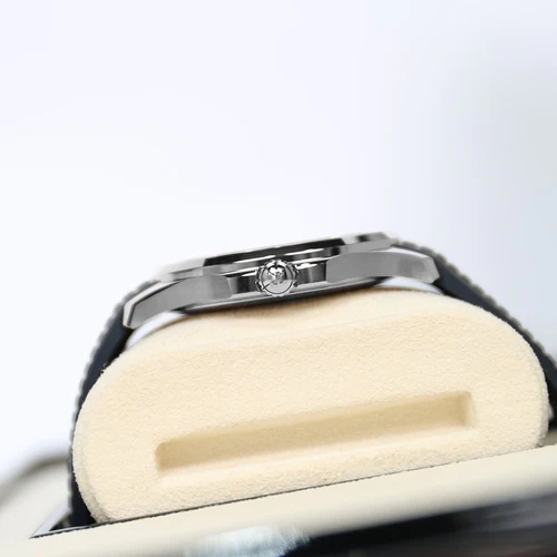 Patek Philippe Aquanaut 5168g-001 18kt White Gold Blue Dial 42.2mm NEW .full set 2022 - Image 3