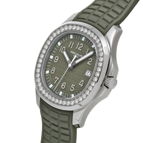 Patek Philippe Aquanaut Luce 5267/200A-011 - Image 2