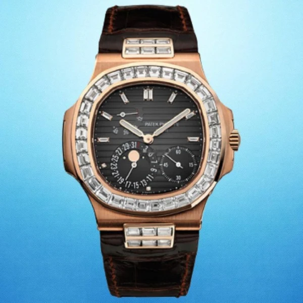 Patek Philippe Nautilus 5724R-001 Rose Gold Nautilus - Image 2