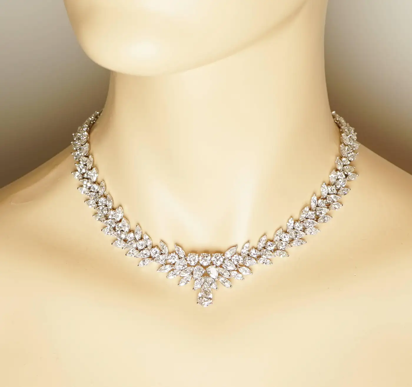 Platinum Estate 54.84 Carat Diamond Necklace - Image 2