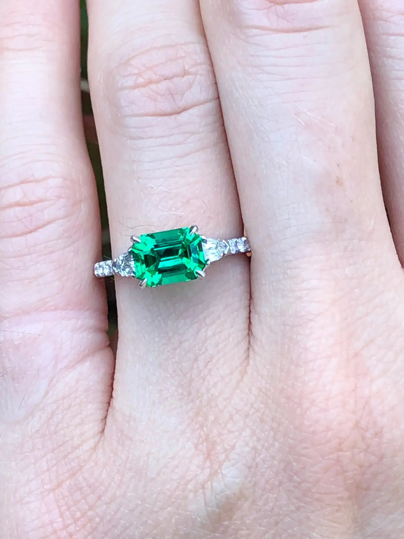 Untreated Emerald Ring 1.47 Carat No Oil AGL Certified Panjshir Afghanistan - Image 10